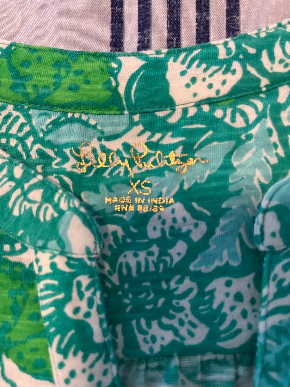 Lilly Pulitzer Green & White Floral Sleeveless Shell - Picture 2 of 3